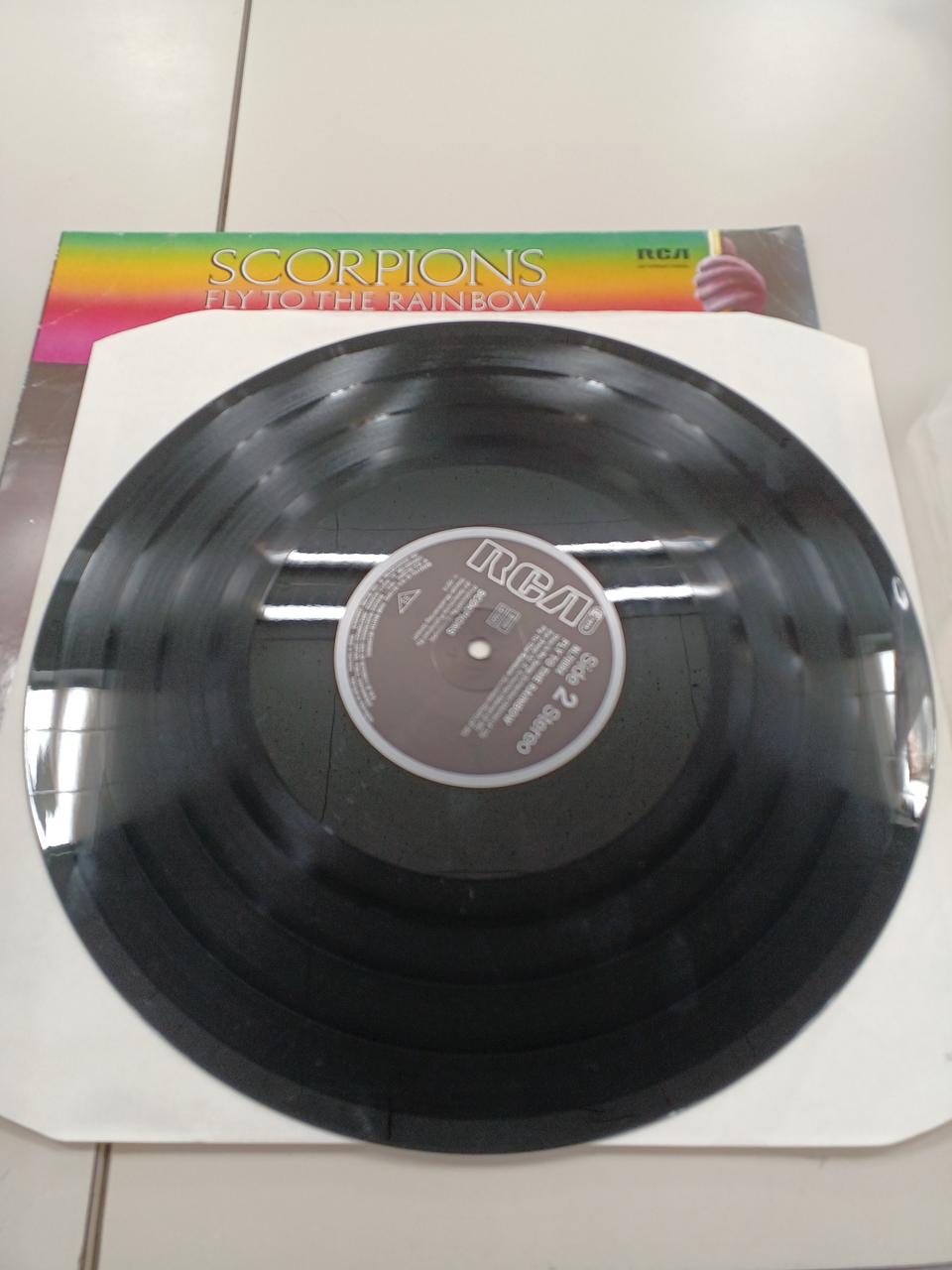 RCA Western Music SCORPIONS / FLY TO THE RAINBOW