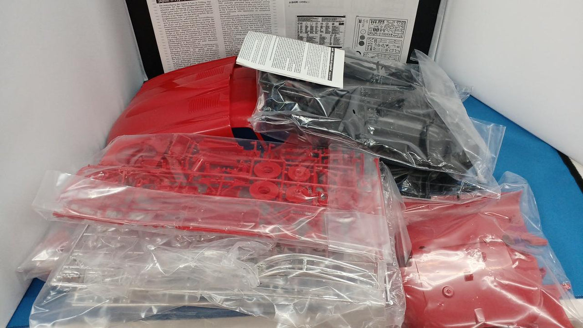 REVELL 1/8 JAGUAR E-TYPE LIMITED EDITION - Banzai Thrifting | BanzaiHobby