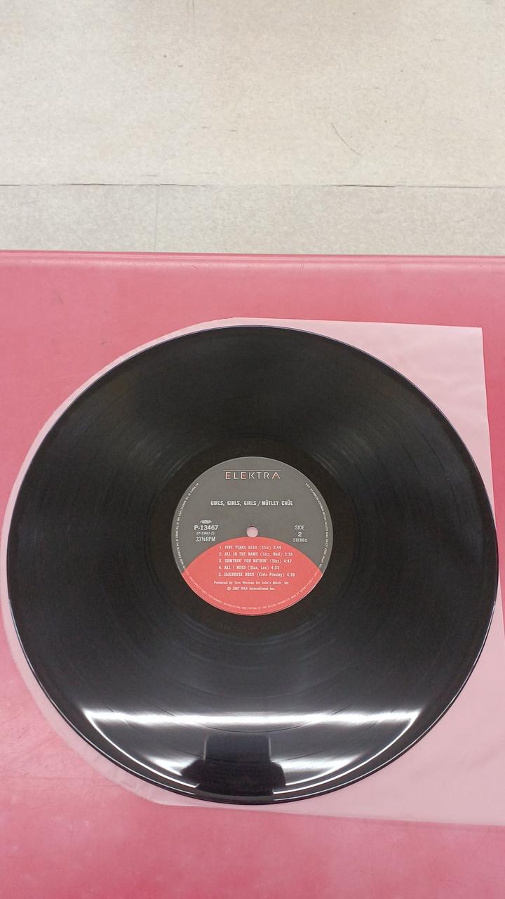 Warner Pioneer Western Music Mötley Crüe / Girls Girls