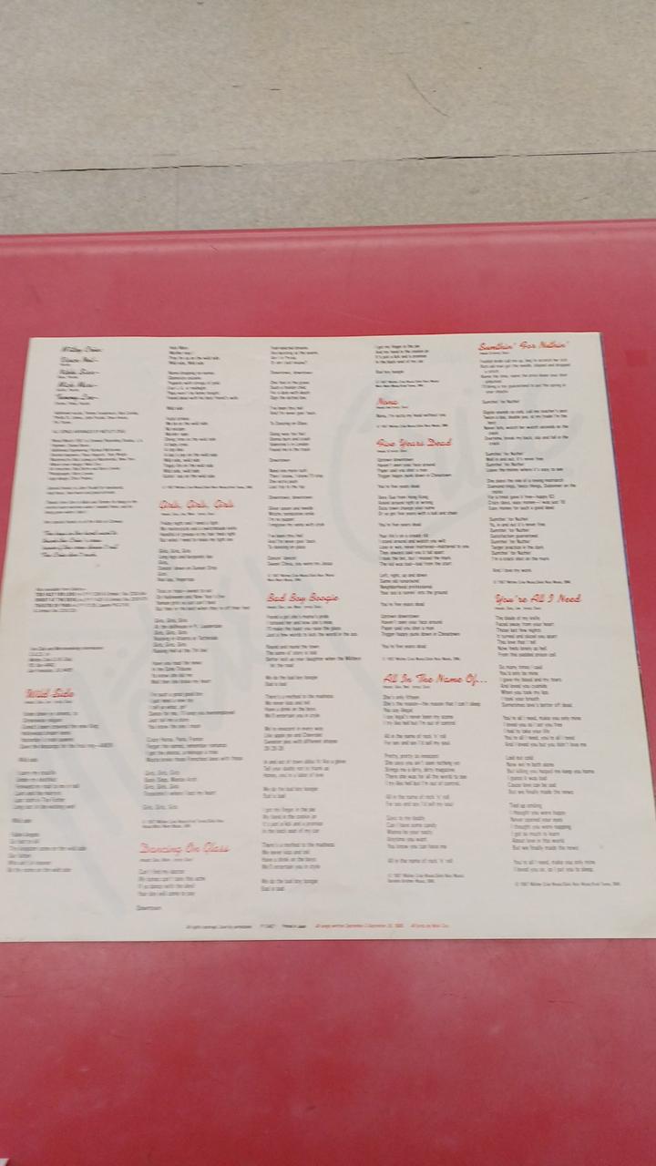Warner Pioneer Western Music Mötley Crüe / Girls Girls