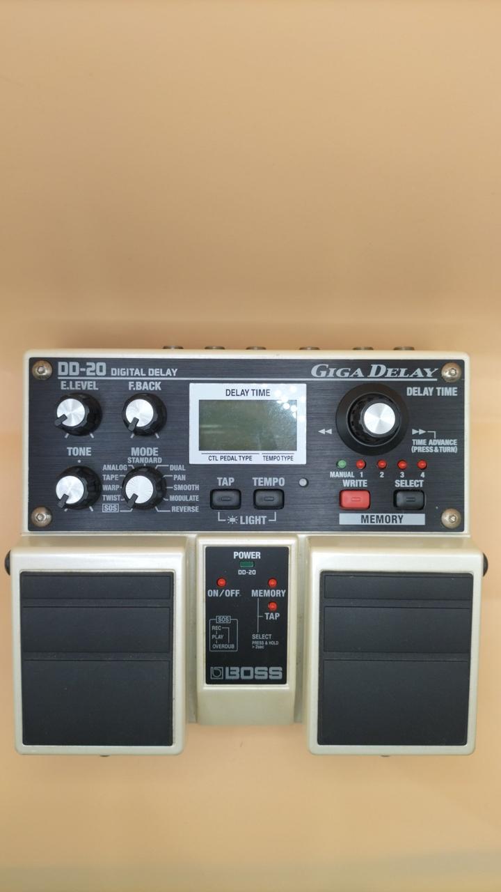 BOSS DD-20 áhrifapedali – BanzaiHobby