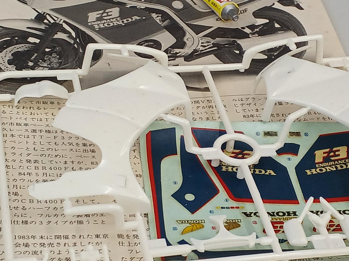 TTAMIYA CBR400F Endurance KIT NO 1439*1000 39 - Banzai Thrifting | BanzaiHobby