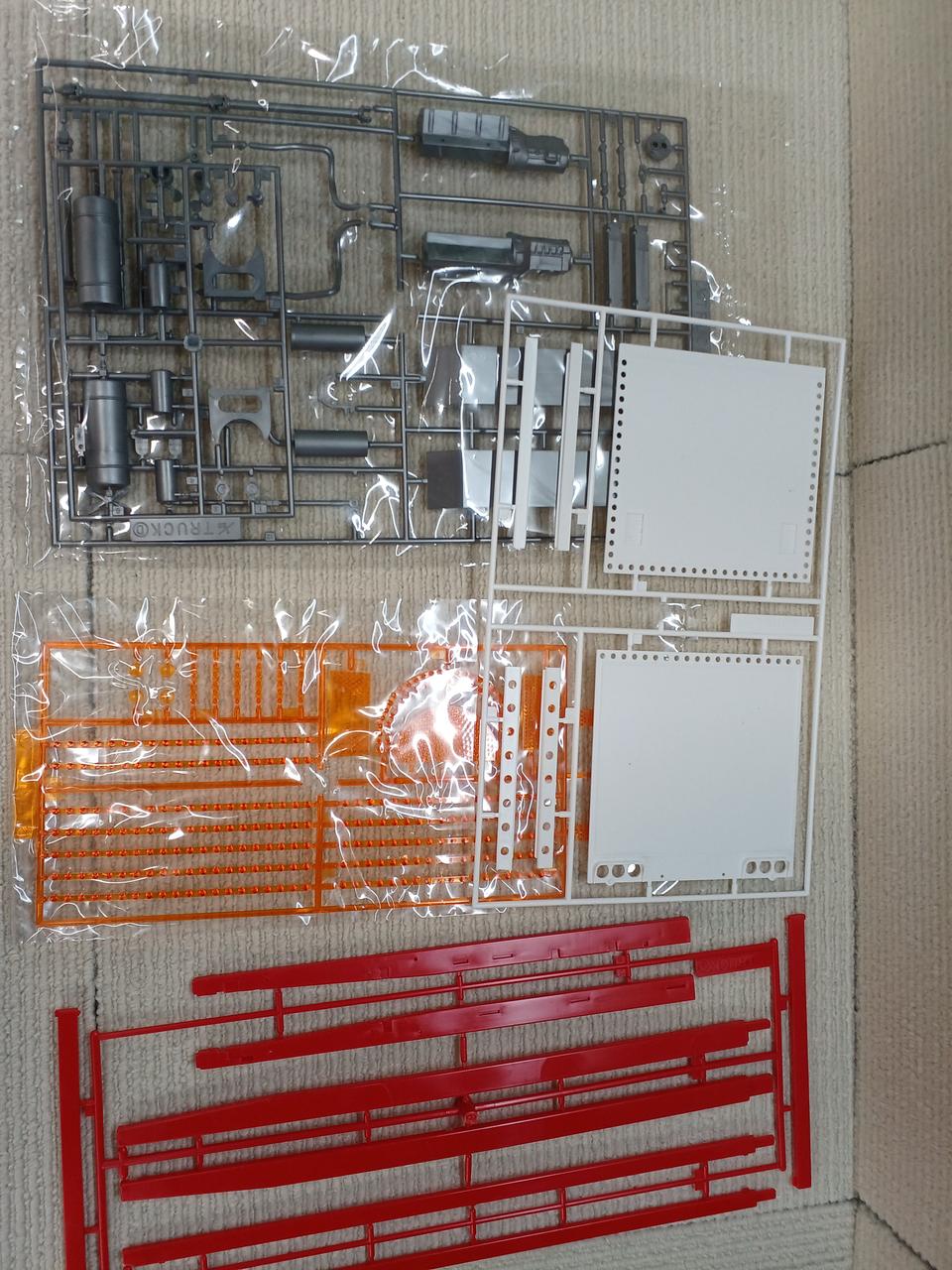 BANDAI 1/20 Assault First Star Truck Guy - Banzai Thrifting | BanzaiHobby