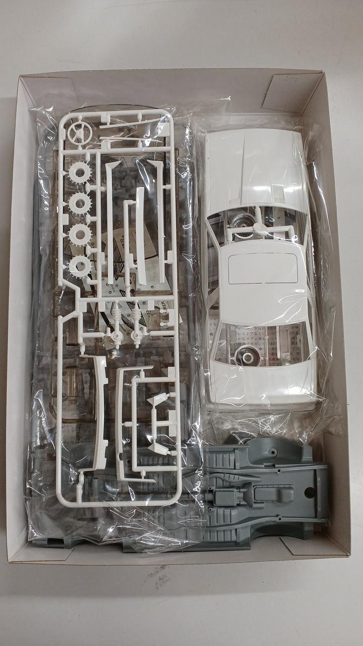 TAMIYA Toyota Sports Car Series 1/24 Soarer Aero Special - Banzai Thrifting | BanzaiHobby