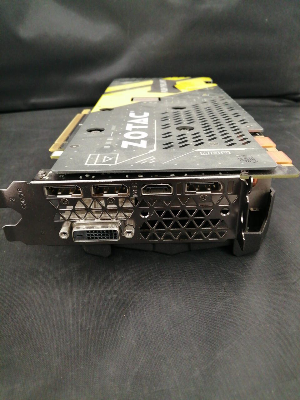 ZOTAC Graphics Board: GEFORCE GTX1080