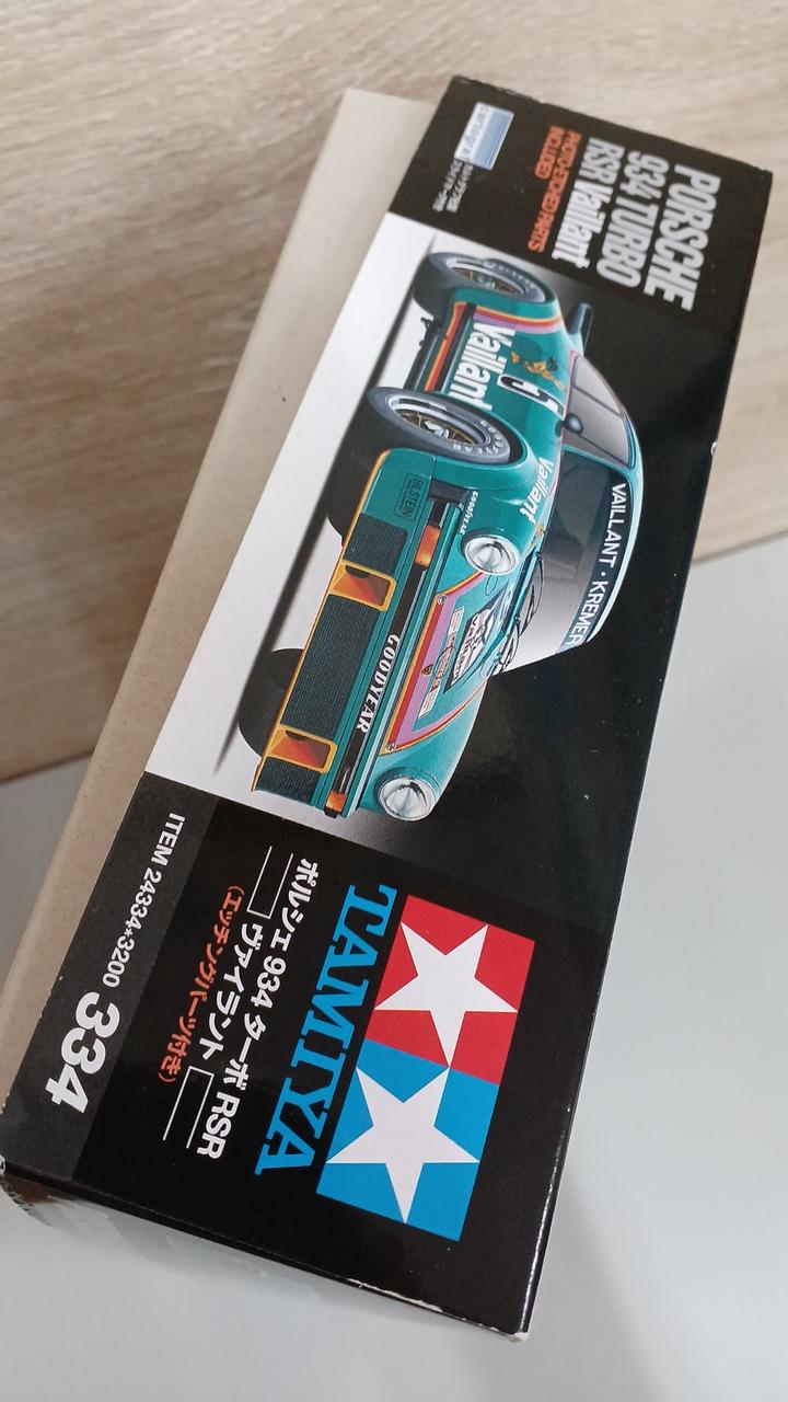 TAMIYA Display Model Sports Car Series NO.334 1/24 Porsche 934 Turbo RSR Virant