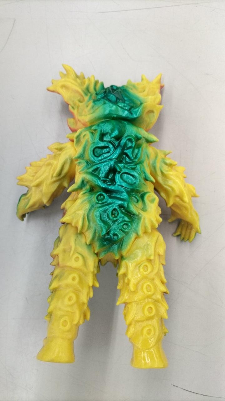 BEARMODEL Soft Vinyl Waaru Alien