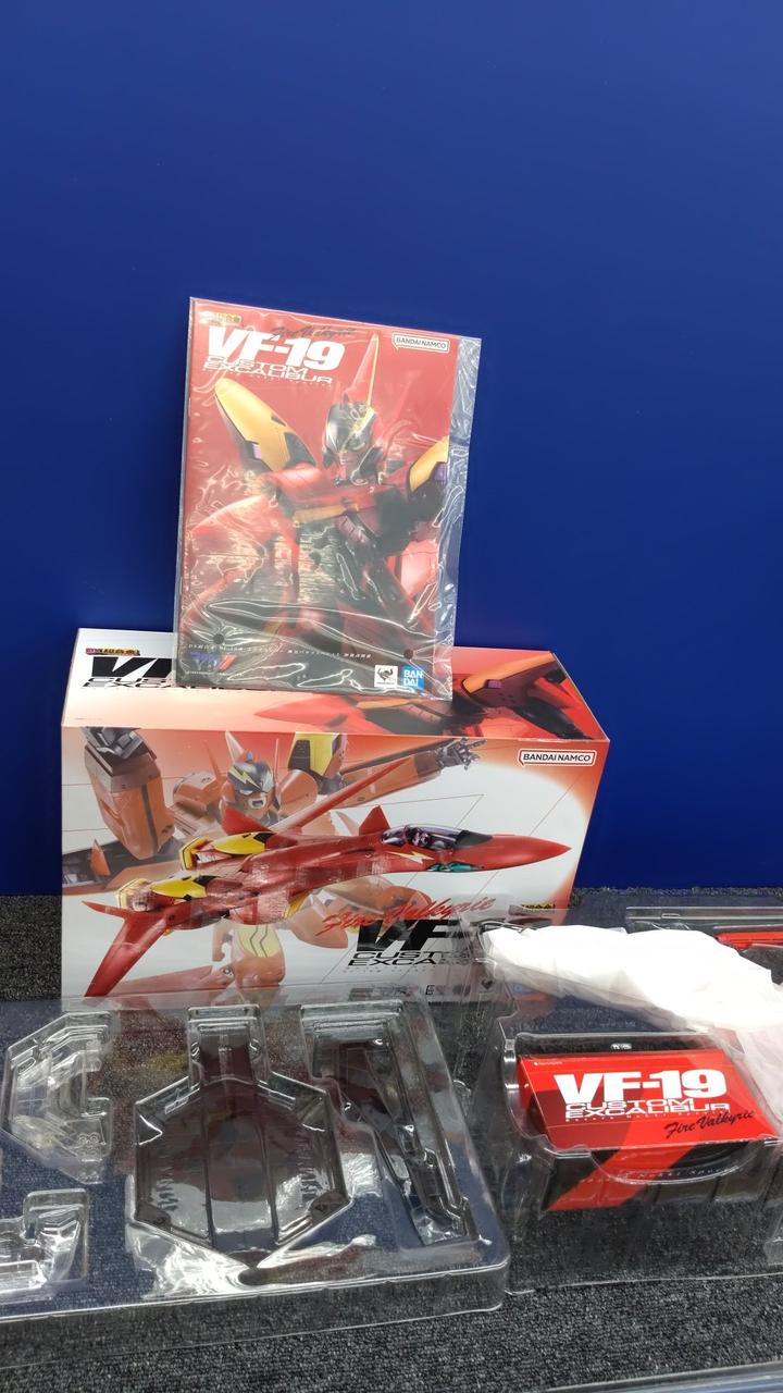 BANDAI DX Chogokin VF-19 Modified Excalibur Heatset Basara Special