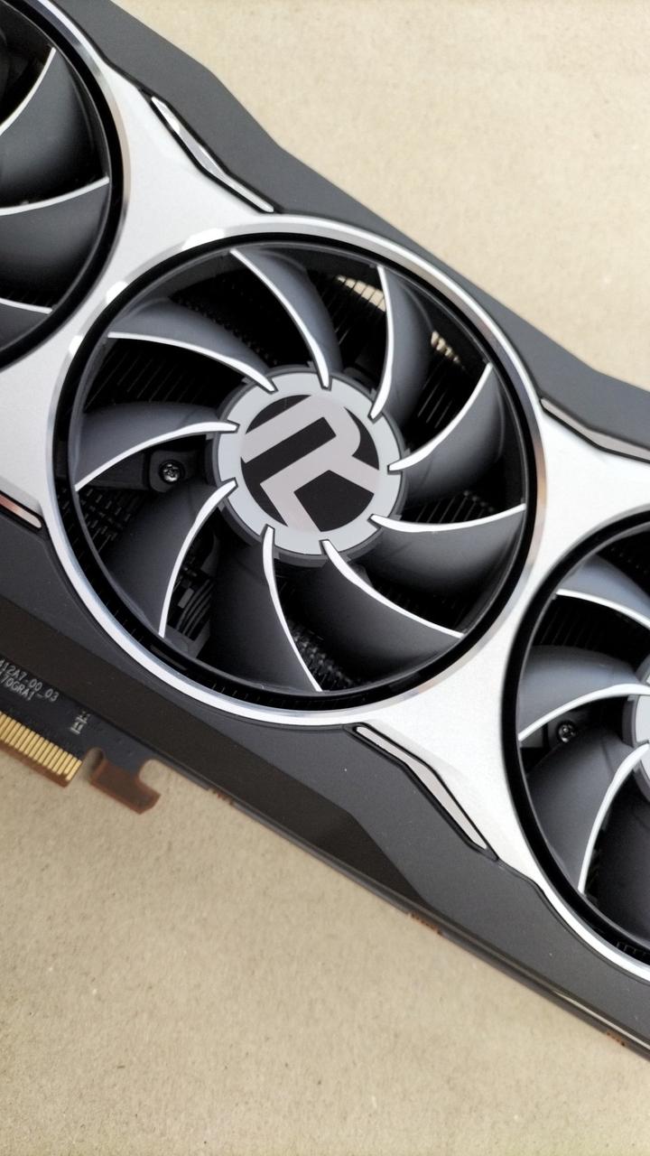ATI Graphics Card: RX6800 16GB