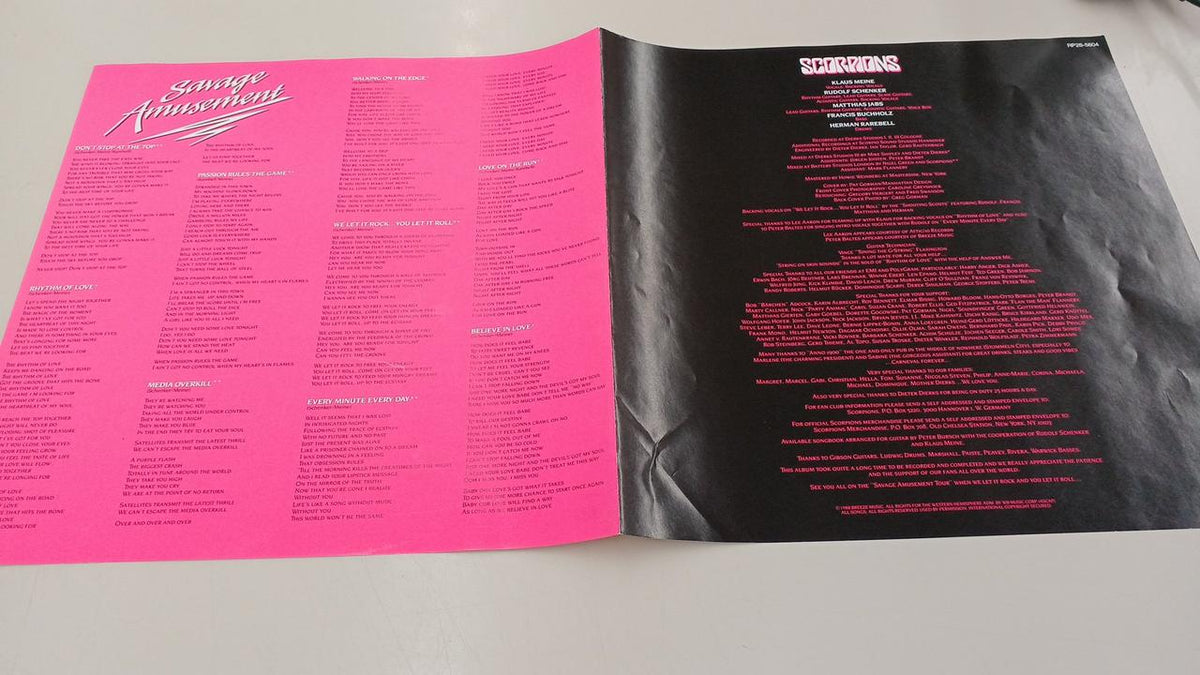 Toshiba EMI LP Western Music SCORPIONS / SAVAGE AMUSEMENT