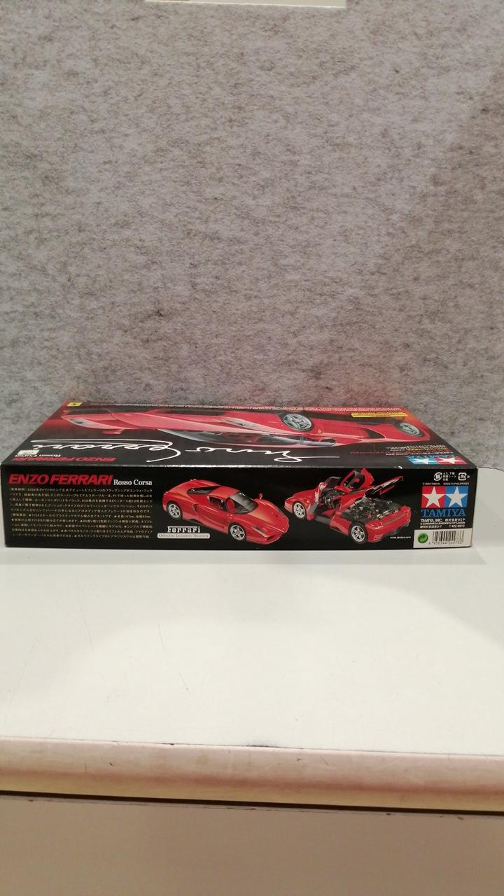 TAMIYA 1/24 Sports Car Series Enzo Ferrari Red Version