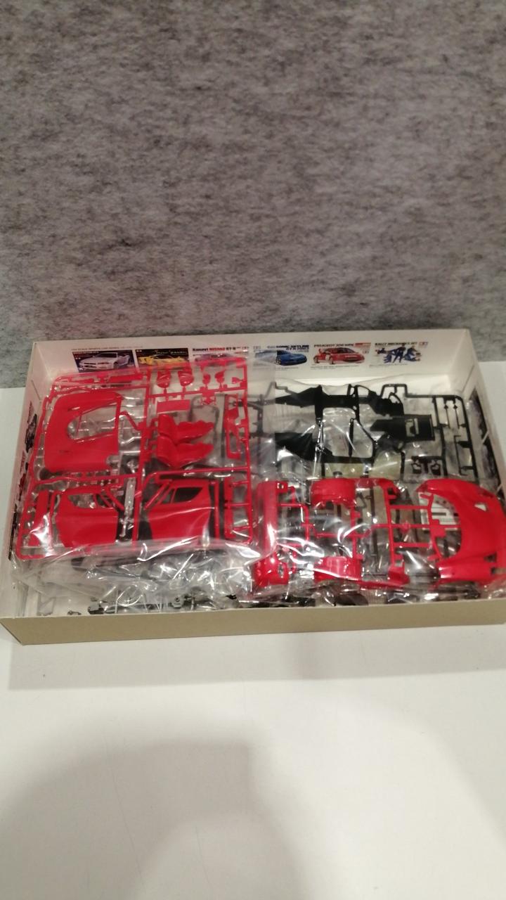 TAMIYA 1/24 Sports Car Series Enzo Ferrari Red Version