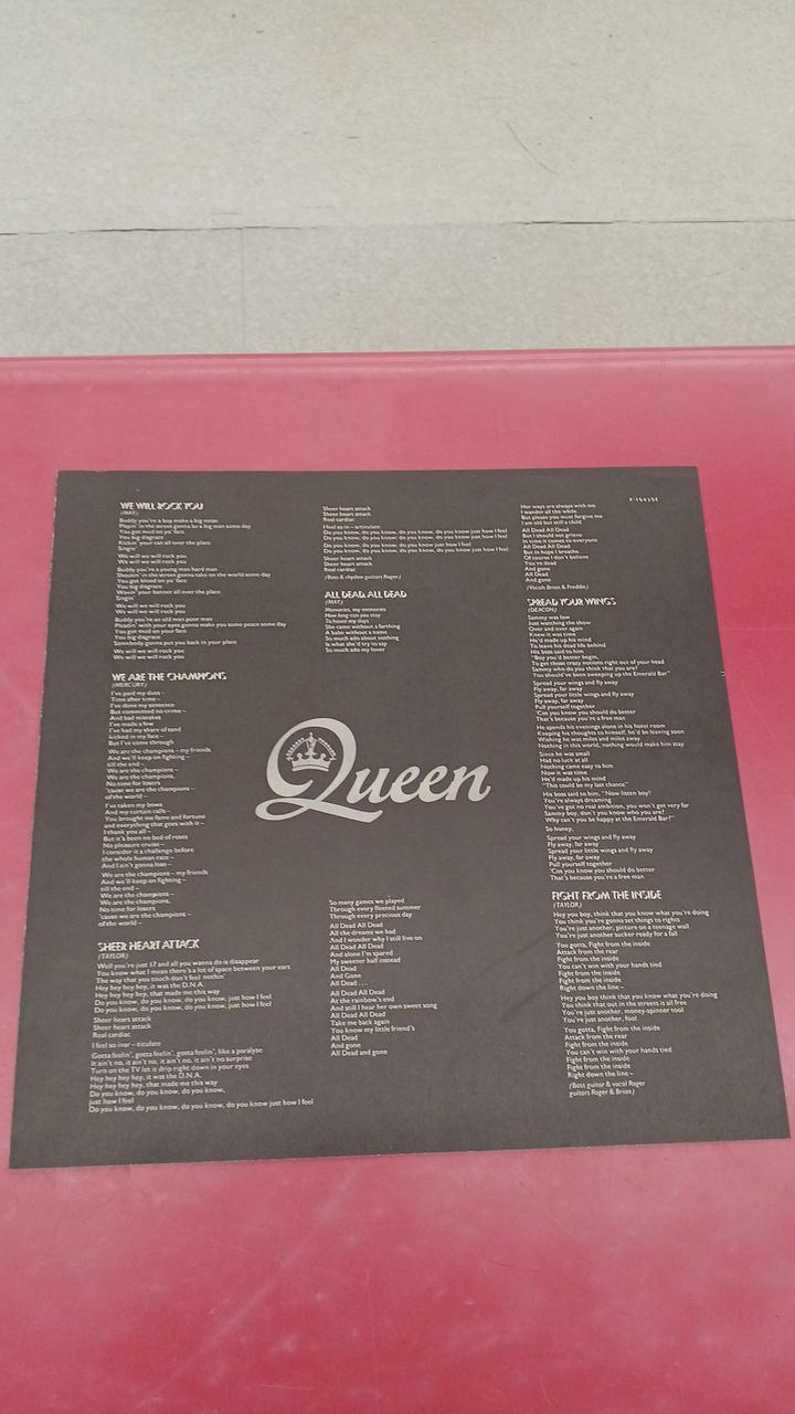 Warner Pioneer Queen / Dedicated to the World Queen / Dedicated to the World