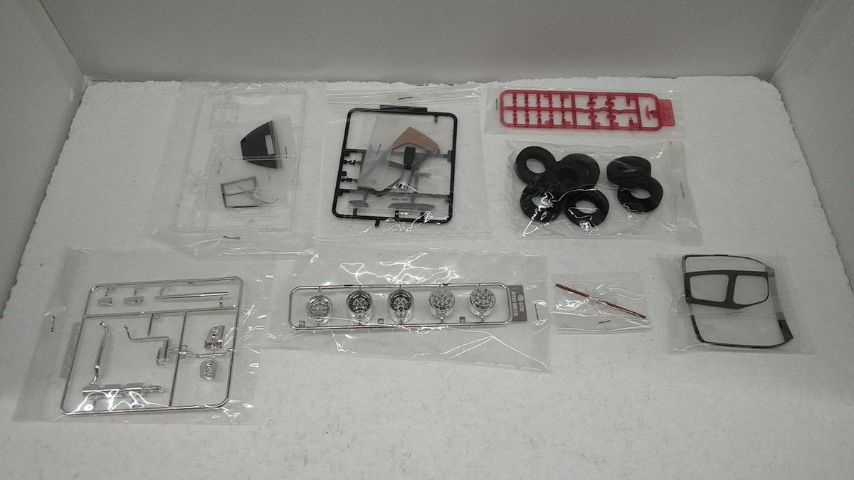 FUJIMI 1/32 Sightseeing Bus Series Mitsubishi Fuso Aero Queen Super High-Decker