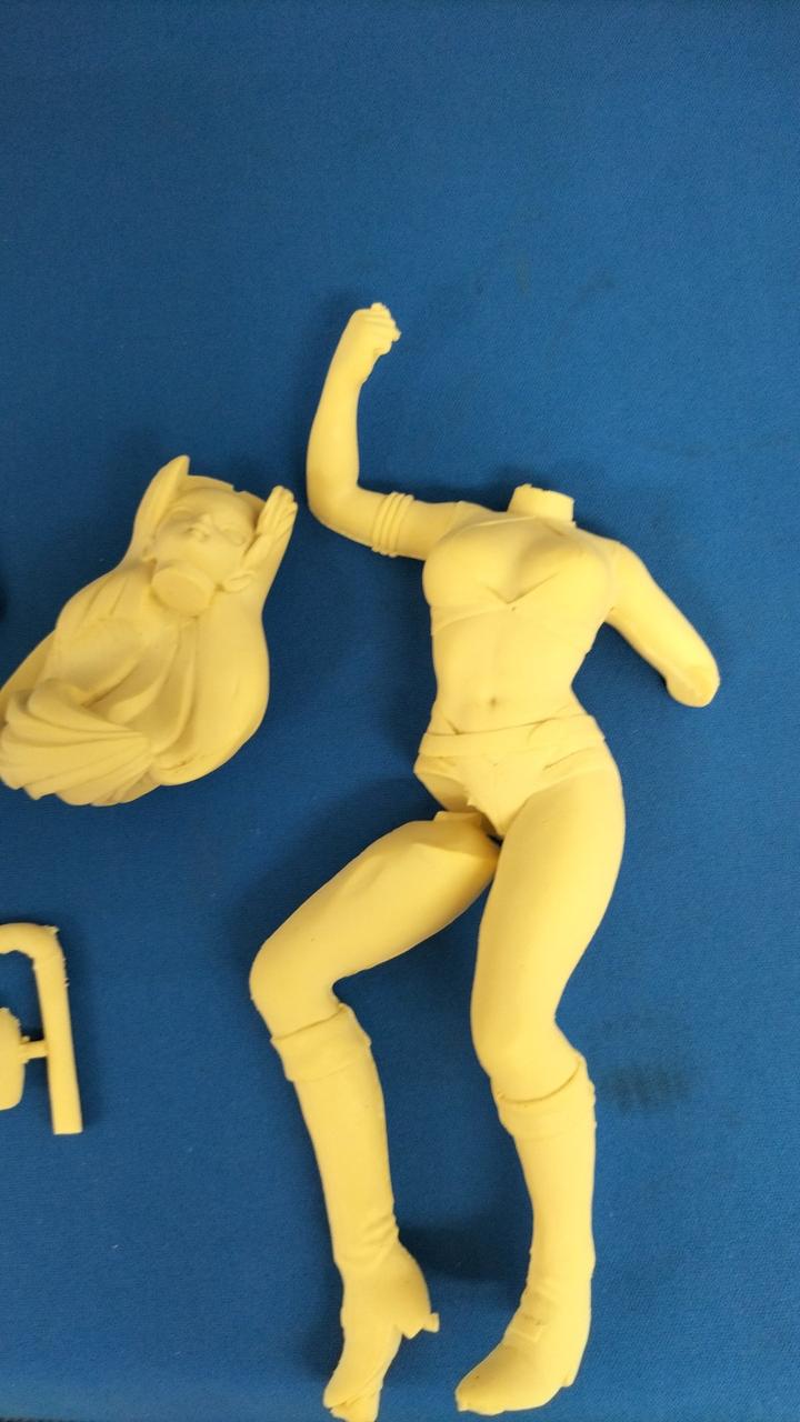 Kitakyushu Hieiro / Fukaya Garage Kit Dirty Pair Yuri Kay 1/8 - Banzai Thrifting | BanzaiHobby