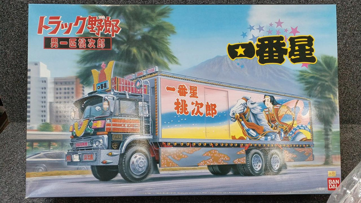AOSHIMA Plastic Model Truck Guy Star Number One Man Momojiro