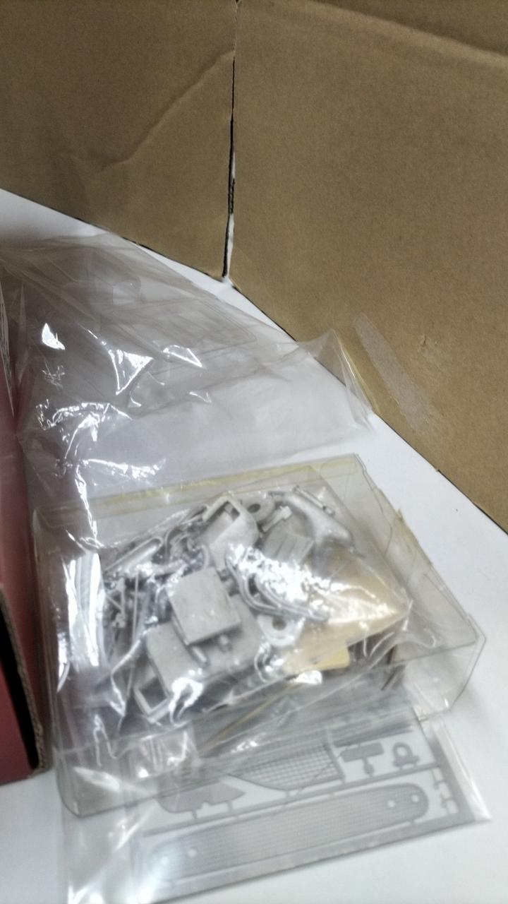 Studio 27 512BB LM Resin Kit ST27-FK2417 PIONEER - Banzai Thrifting | BanzaiHobby