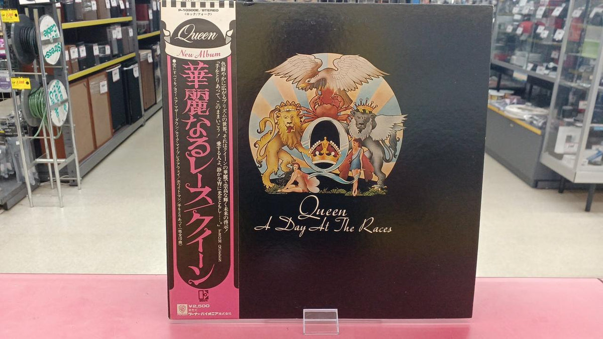 Warner Pioneer Western Music Queen / Magnificent Lace