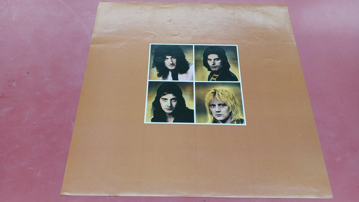 Warner Pioneer Western Music Queen / Magnificent Lace