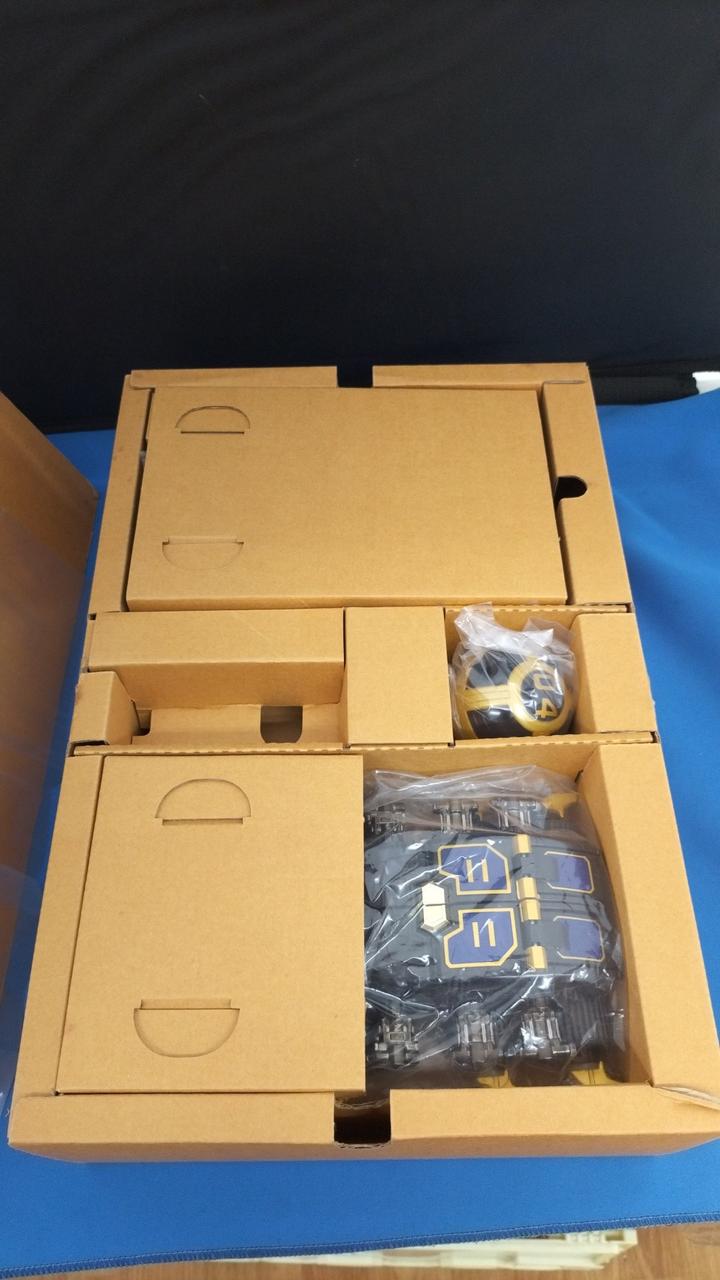 BANDAI DX Chogokin Jinrai Gattai Goraijin Ninpuu Sentai Hurricaneger