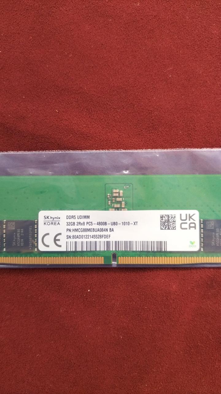 SKHYNIX Memory: 32GB DDR5 PC5-4800B