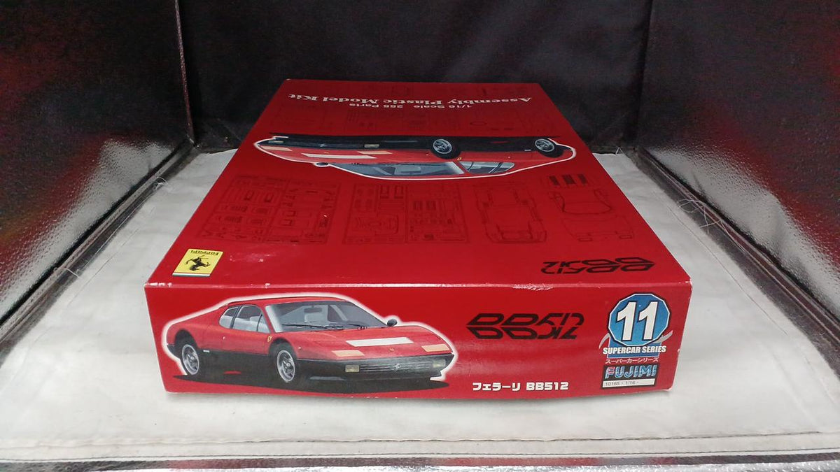 Fujimi Model Ferrari BB512 1/16