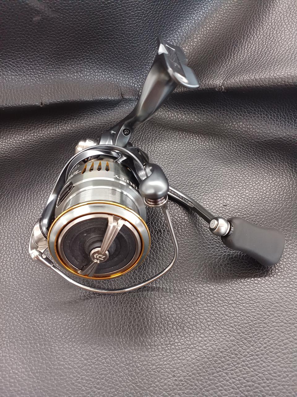 daiwa airity reel 23 ST SF2500SS-H-QD The 23 Airity is developed according to the new Airdrive Design construction concept for rotor DAIWA Spinning Reel 23 AIRITY
