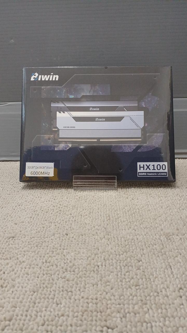 BIWIN Memory B5HX100326030ER2G-BB001