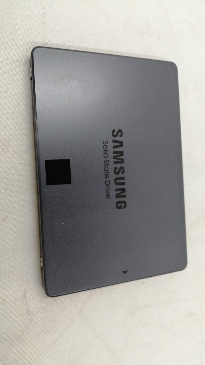 SAMSUNG SSD 8TB MZ-77Q8T0B/IT
