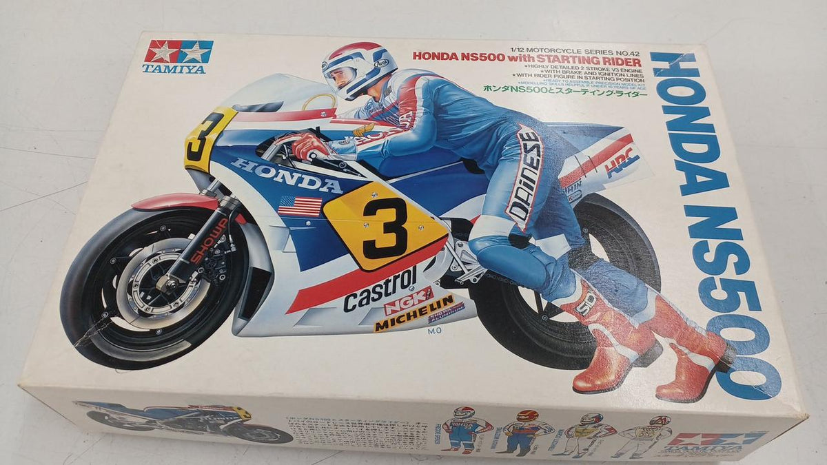 TAMIYA Plastic Model 1/12 Honda NS500 and Starting Rider