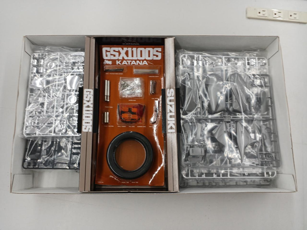 TAMIYA Plastic Model 1/6 Suzuki GSX1100S Katana