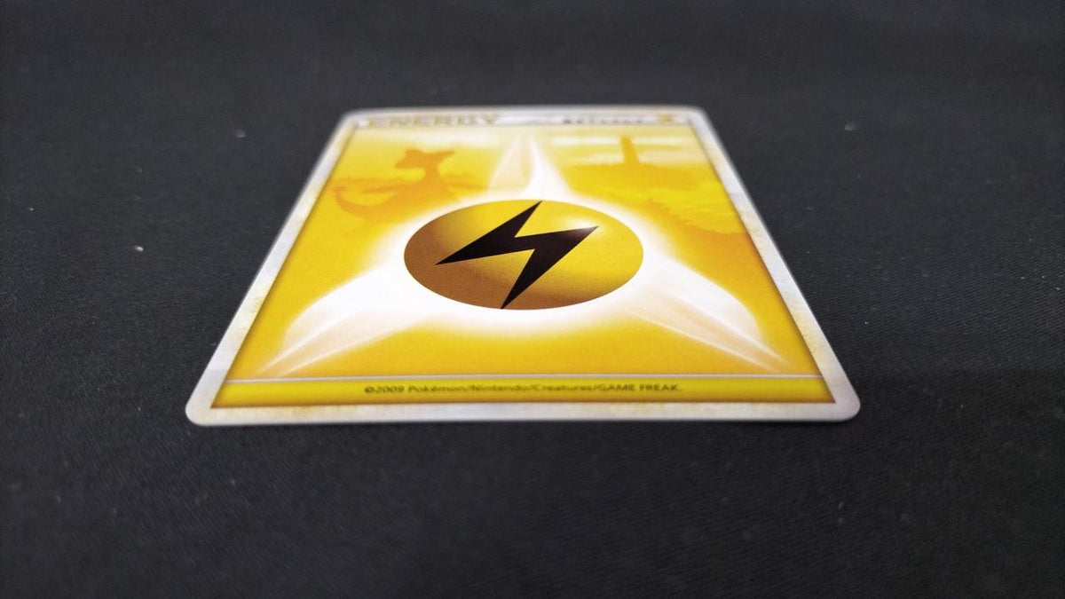 Pokémon Card Basic Lightning Energy LEGEND - Banzai Thrifting | BanzaiHobby