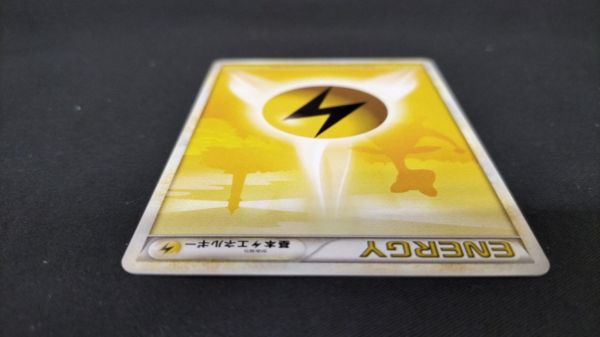 Pokémon Basic Lightning Energy LEGEND - Banzai Thrifting | BanzaiHobby