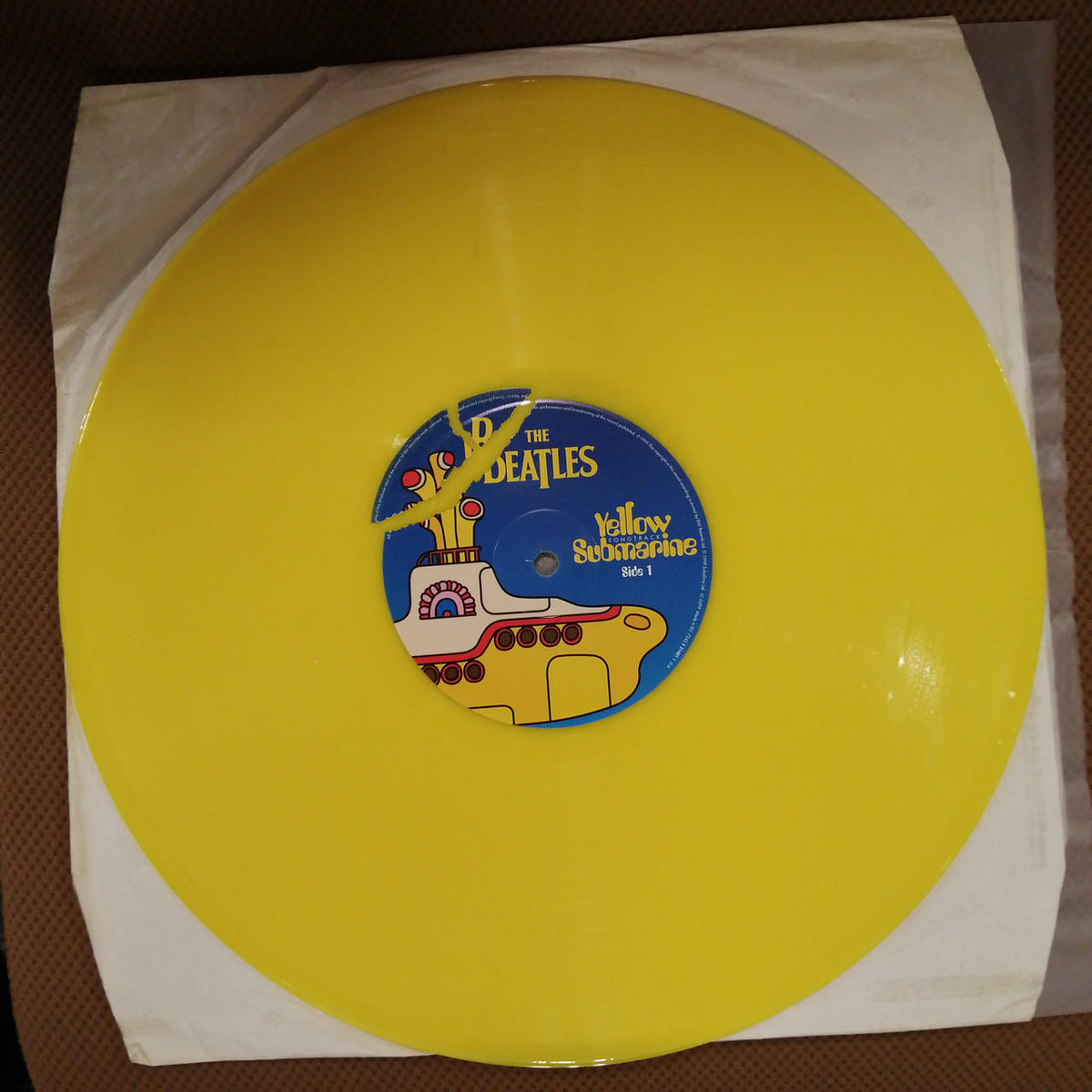 APPLE RECORDS THE BEATLES/YELLOW SUBMARINE S 7243 5 21481 1 0