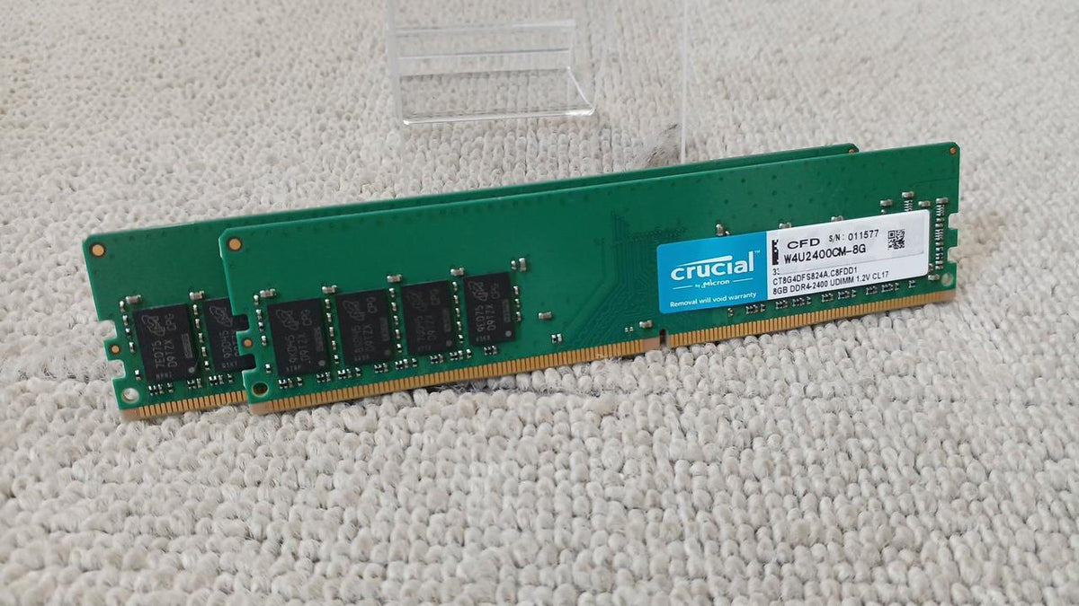 CRUCIAL Memory W4U2400CM-8G