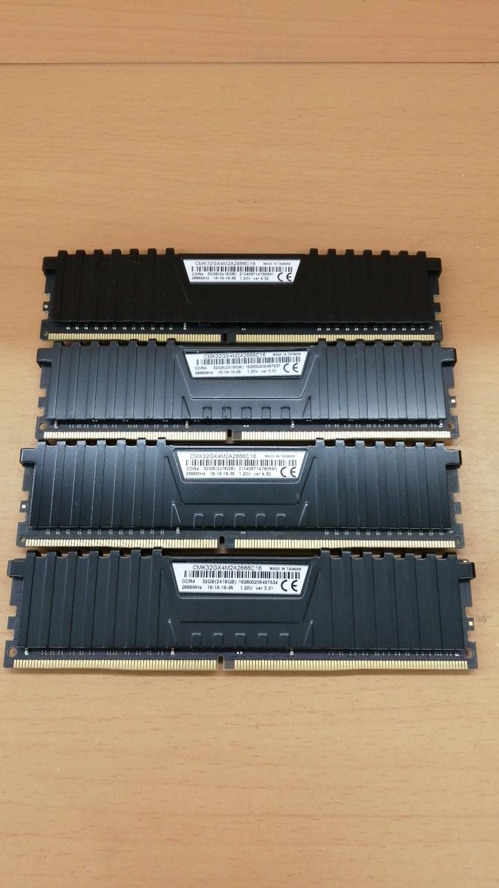 CORSAIR Memory (16GB × 4-card set) CMK32GX4M2A2666C16