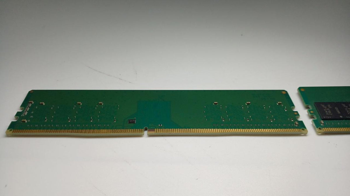 CRUCIAL Memory CT8G4DFS832A