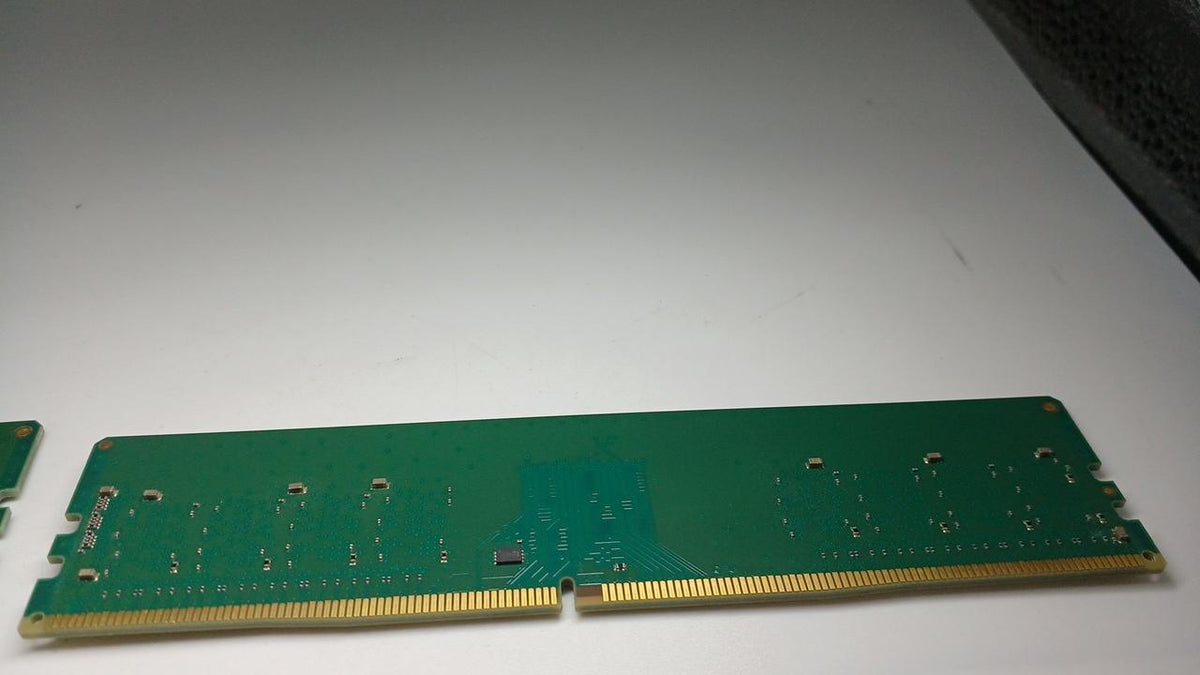 CRUCIAL Memory CT8G4DFS832A