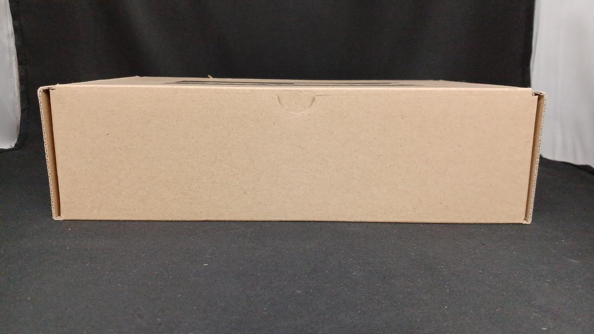 MONOPOST Lotus Renault R30 1/20 Scale Garage Kit - Banzai Thrifting | BanzaiHobby