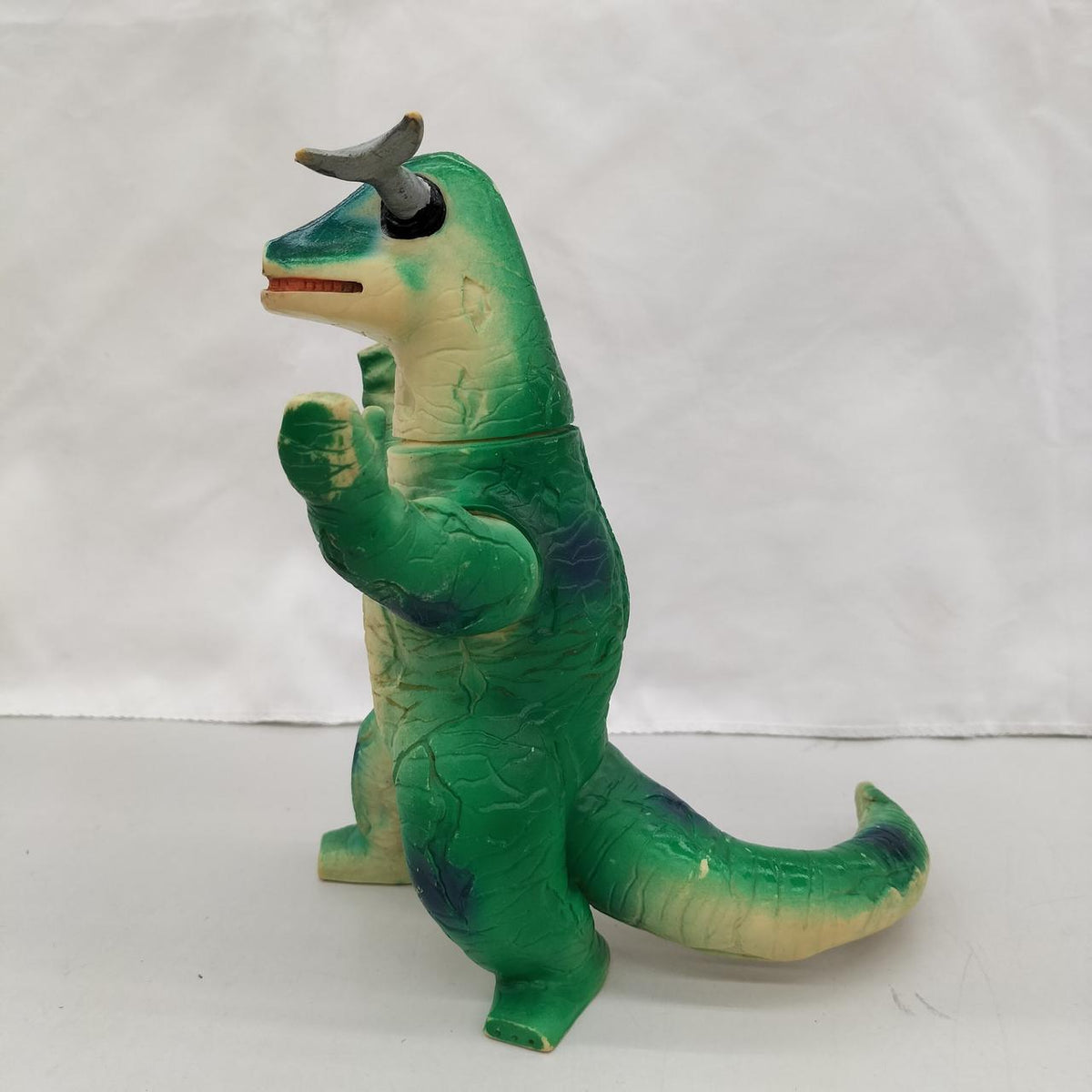 Burmak Kaiju Sofubi Eleking