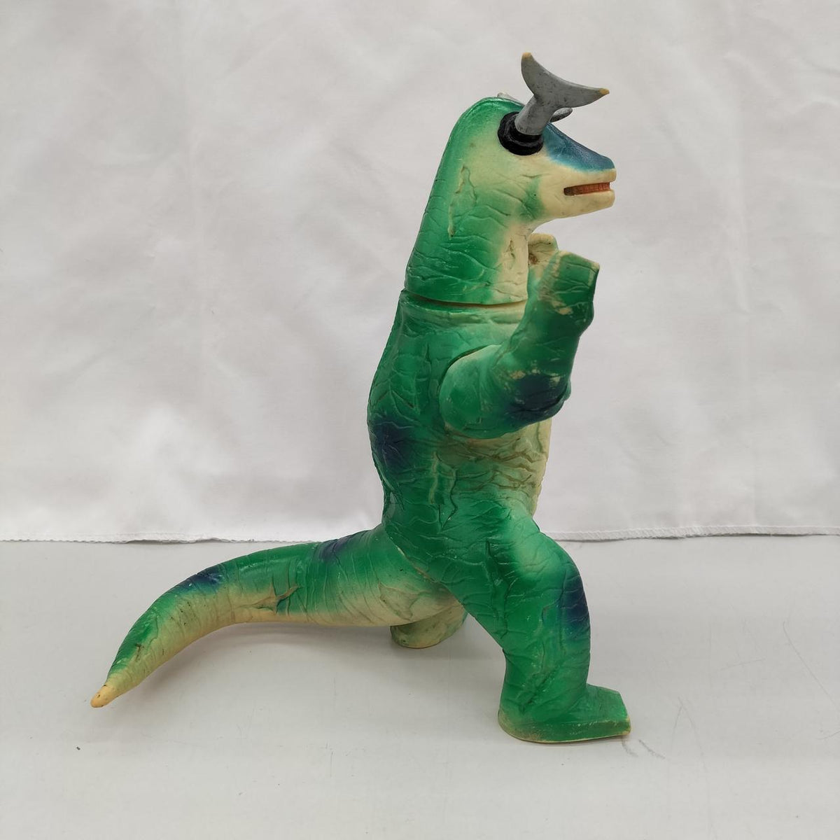 Burmak Kaiju Sofubi Eleking