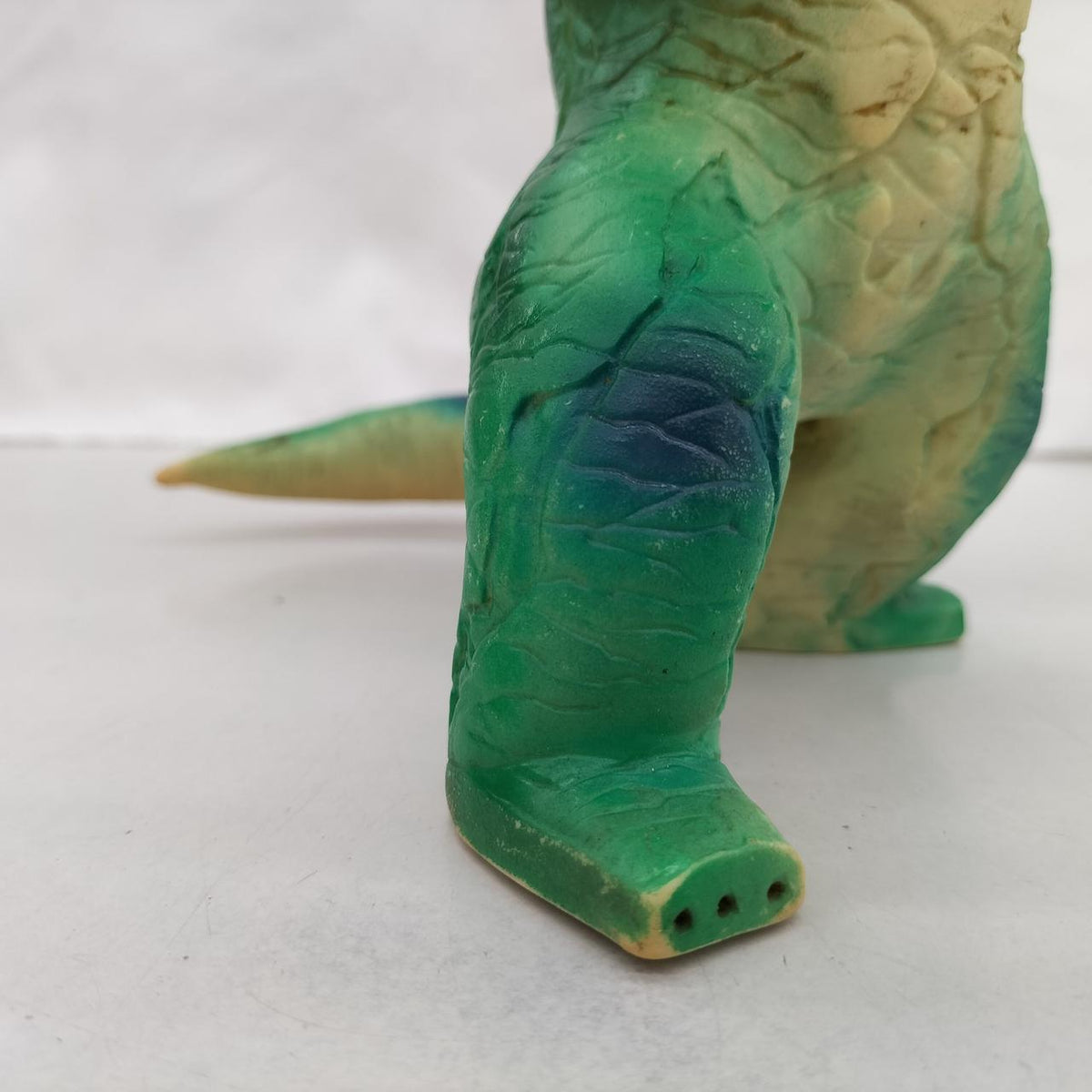 Burmak Kaiju Sofubi Eleking