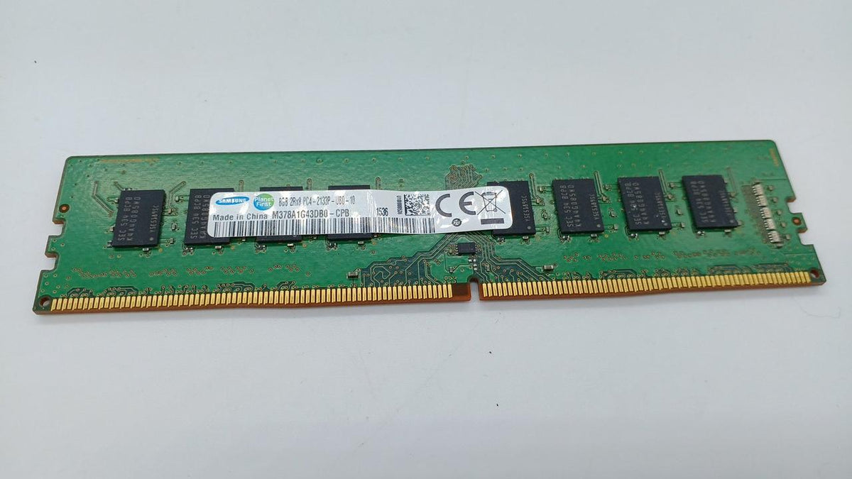 SAMSUNG Memory: DDR4 8GB × 2-Die M378A1G43DB0-CPB