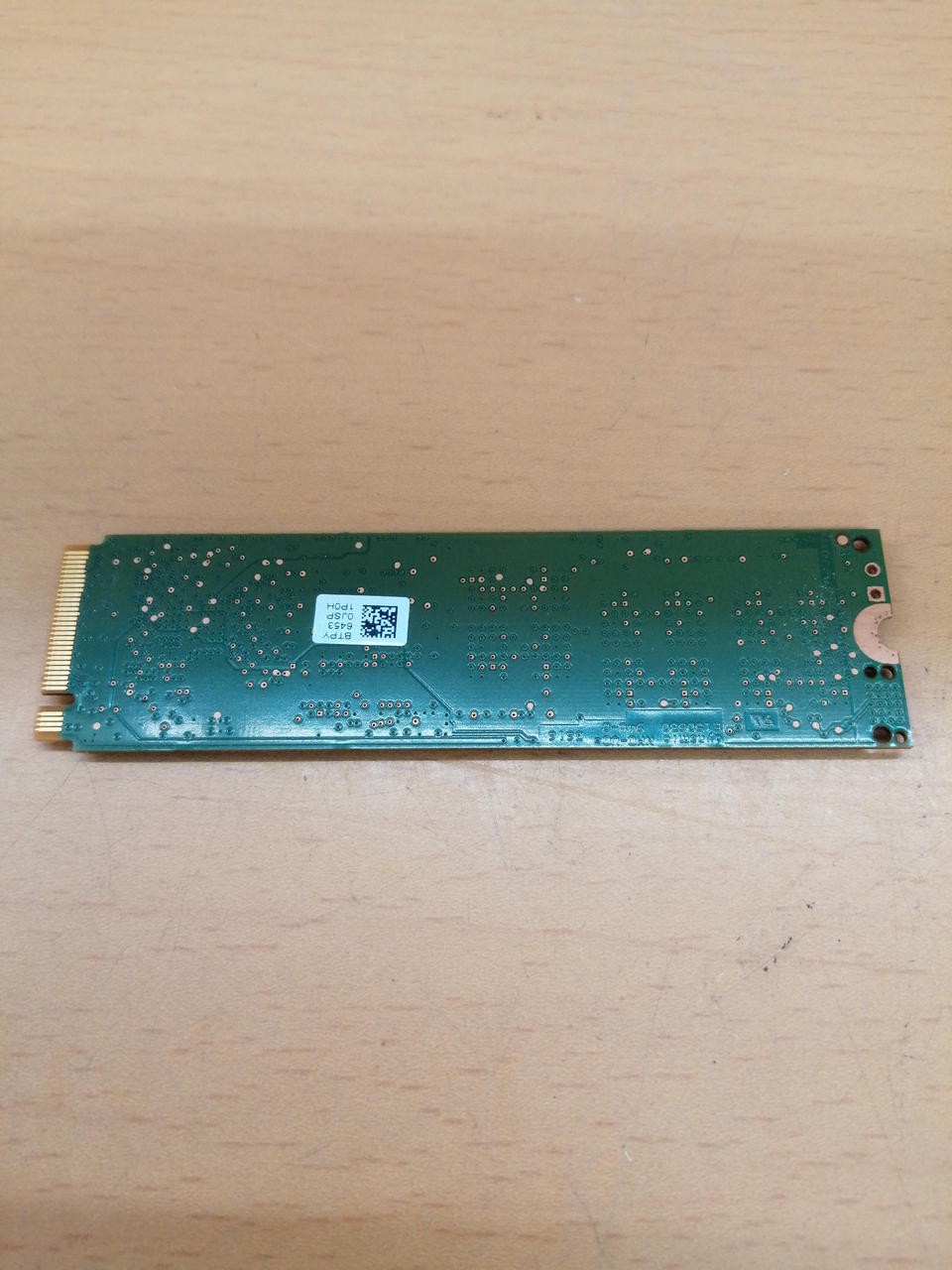 INTEL SSD 1024GB