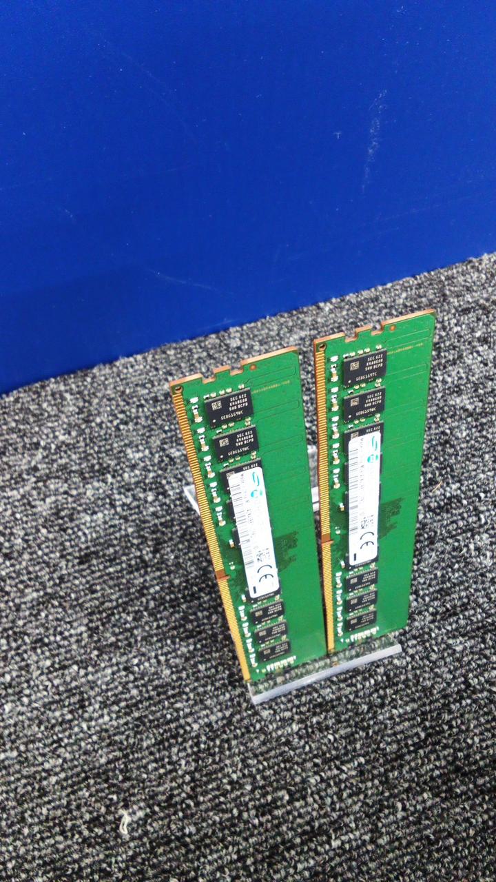 SAMSUNG Memory: DDR4 16GB 2-disc set of M391A2K43BB1-CPBQ
