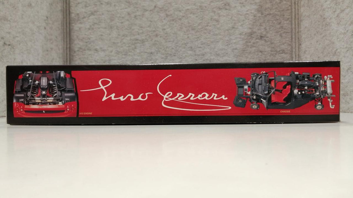 TAMIYA 1/24 Sports Car Series Enzo Ferrari