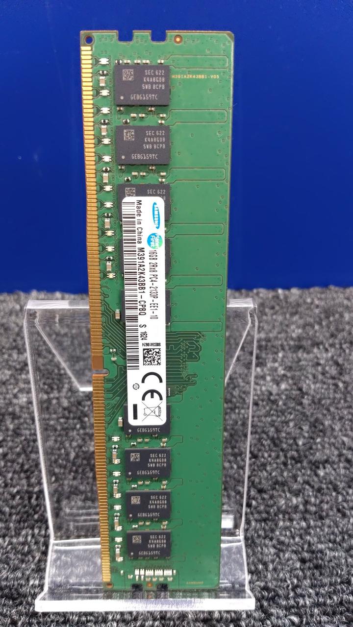 SAMSUNG Memory: DDR4 16GB M391A2K43BB1-CPBQ