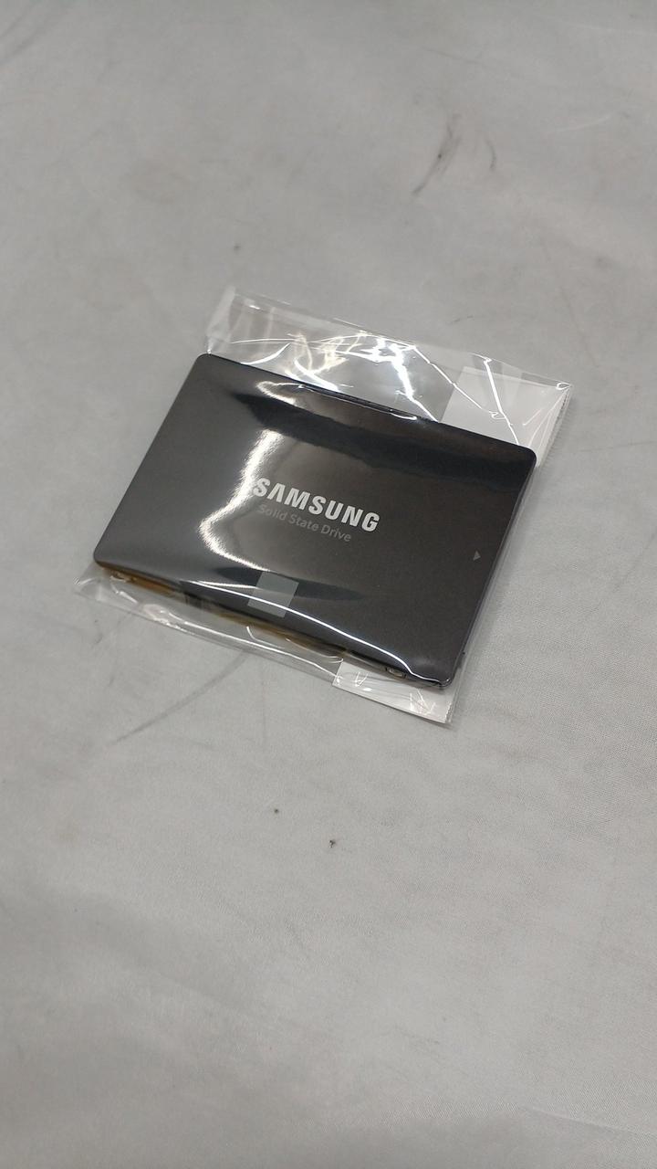 SAMSUNG 2.5-inch SSD 500GB MZ-77E500