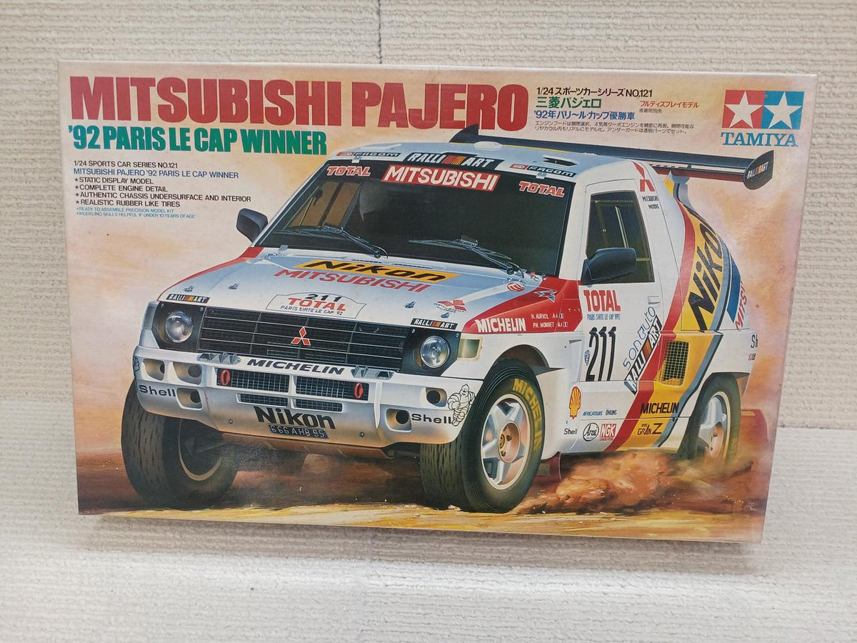 TAMIYA Mitsubishi Pajero 1/24 Winner of the 1992 Paris Cup