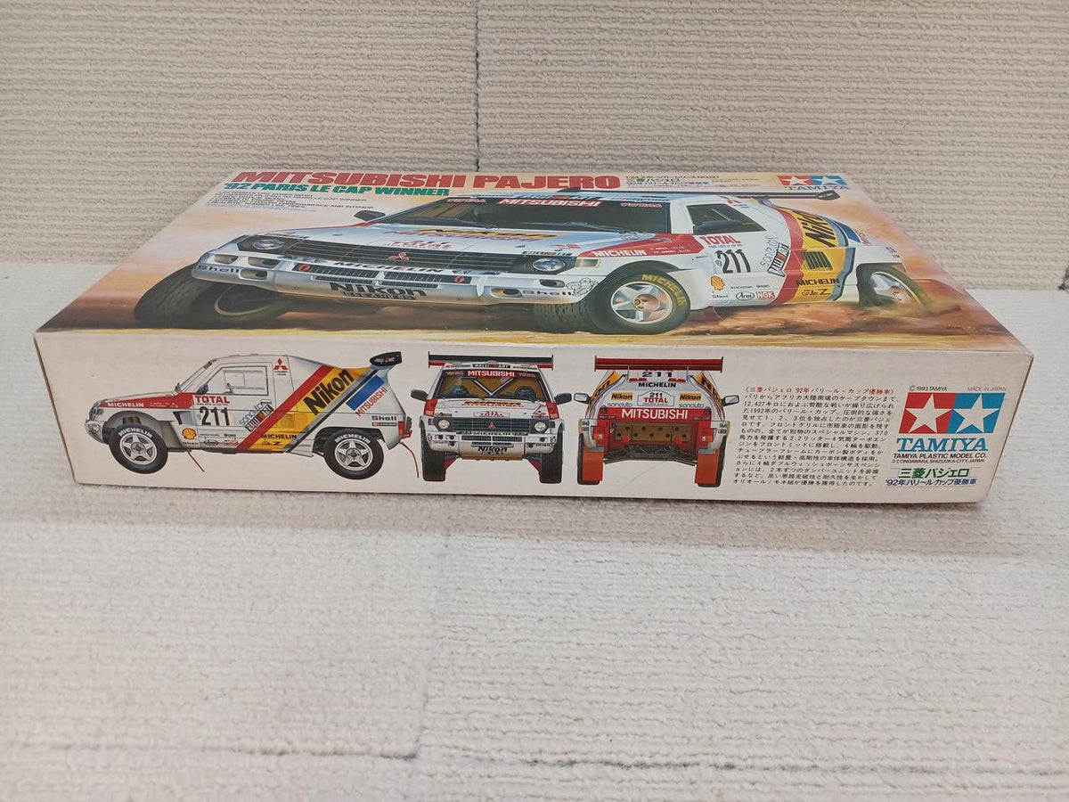 TAMIYA Mitsubishi Pajero 1/24 Winner of the 1992 Paris Cup